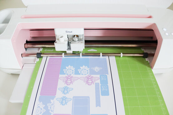 hc-planner-stickers-step-6.jpg?sw=554&q=85