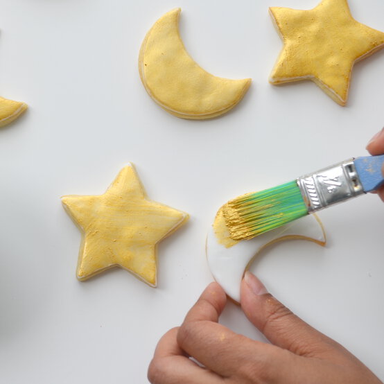 eid_biscuits_19.jpg?sw=554&q=85