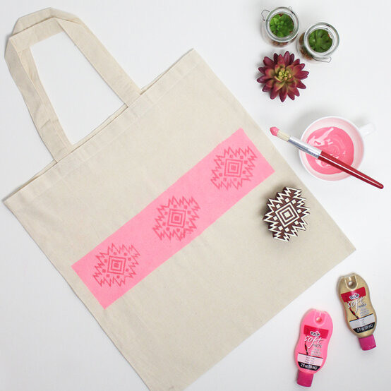 tote-3-.jpg?sw=554&q=85