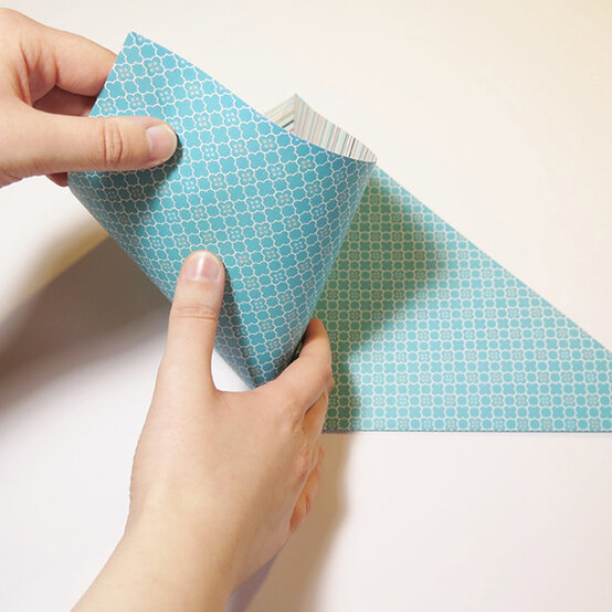 origami-christmas-tree-3a.jpg?sw=554&q=85