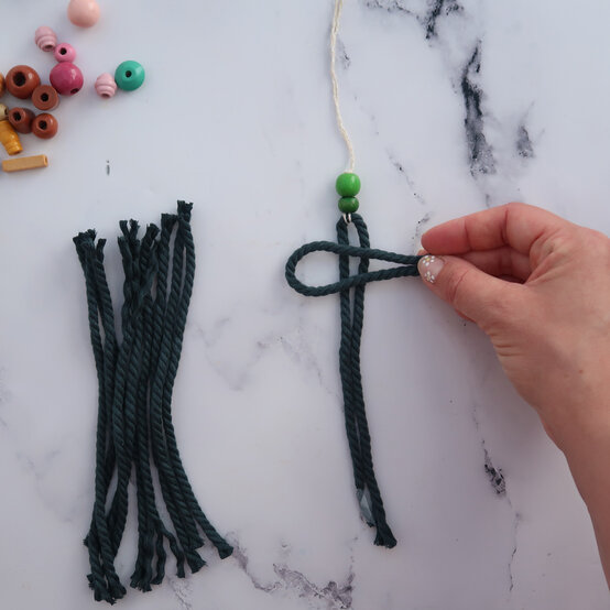 Macrame-Trees-Step-4.jpg?sw=554&q=85