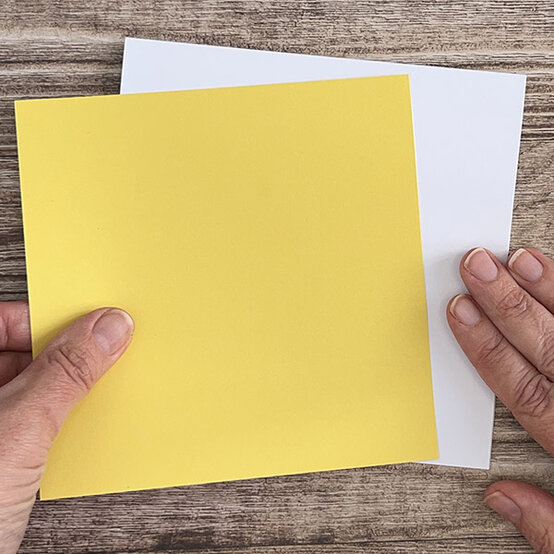 ideas%5Fhow%2Dto%2Dmake%2Da%2Dsunshine%2Dcard%5Fstep%2D1.jpeg?sw=554&q=85