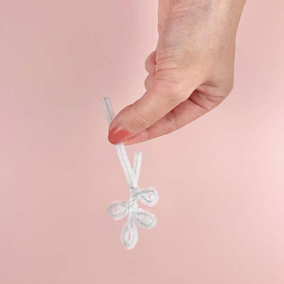 ideas%5Fpipe%2Dcleaner%2Dchristmas%2Dcrafts%5Fsnowflake%5F5.jpg?sw=554&q=85