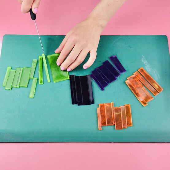 how-to-make-tartan-soap-step6.jpg?sw=554&q=85