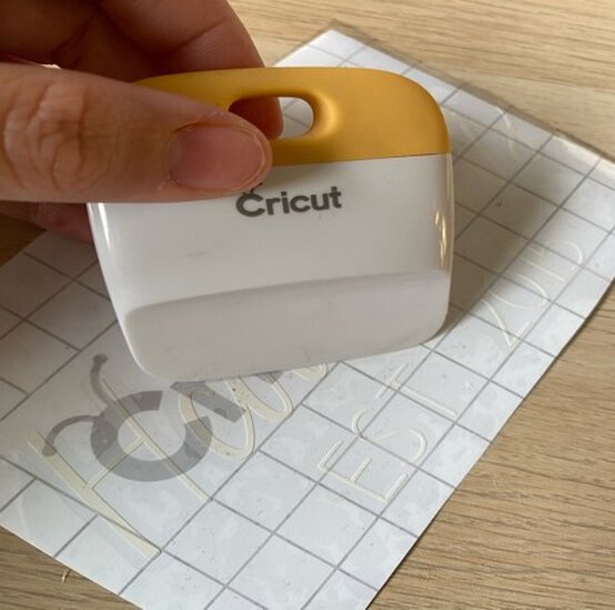 personalised_chopping_board_step_20.jpg?sw=554&q=85