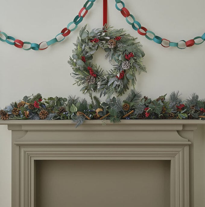 how-to-make-a-rustic-christmas-garland_step-7.jpg?sw=680&q=85