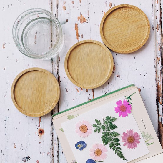 2_how-to-make-pressed-floral-resin-coasters.jpg?sw=554&q=85