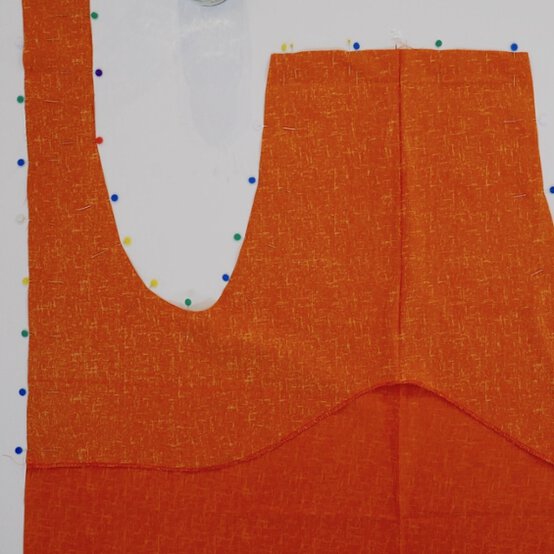 cross-back-apron-step3a.jpeg?sw=554&q=85