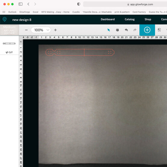 idea_glowforge-how-to-make-personalised-keyrings-name_step2.jpg?sw=554&q=85