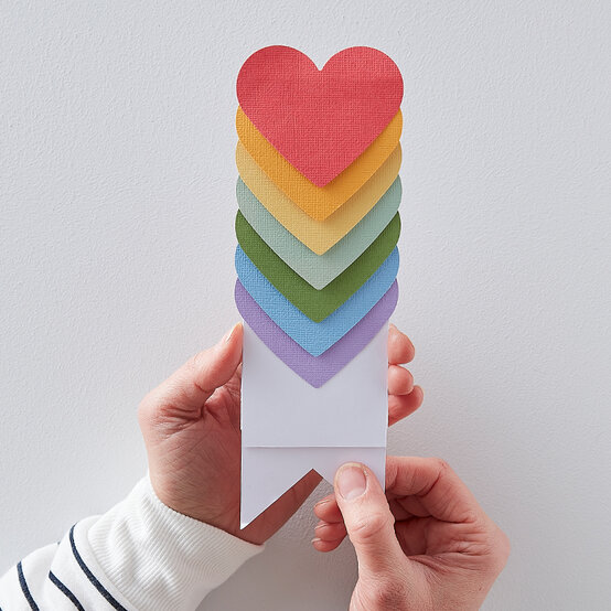 valentinesdaywaterfallcard8.jpg?sw=554&q=85