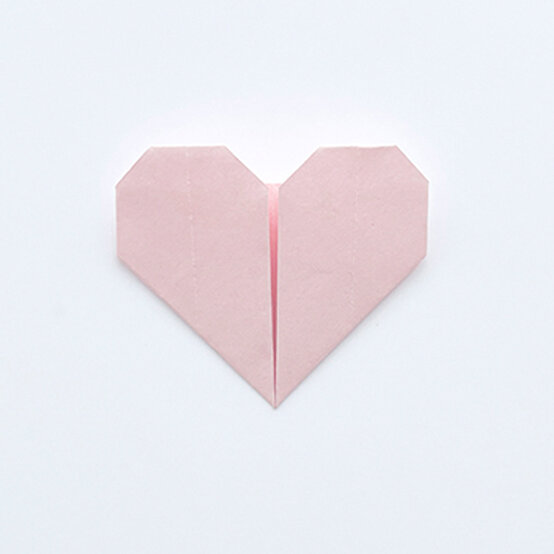 idea_origami-heart-card_step9.jpg?sw=554&q=85
