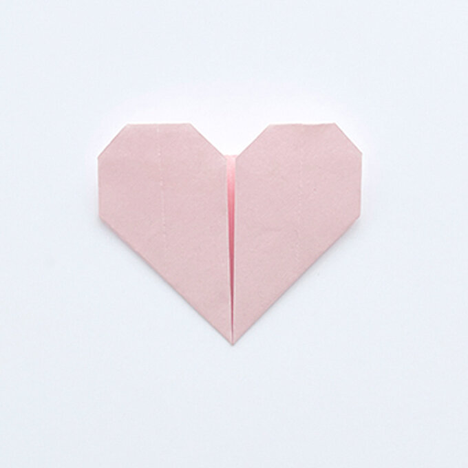idea_origami-heart-card_step9.jpg?sw=680&q=85
