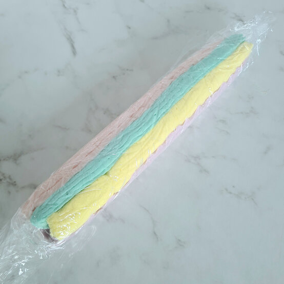 idea%5Fpastel%2Deaster%2Dcupcakes%5Fstep8b.jpg?sw=554&q=85