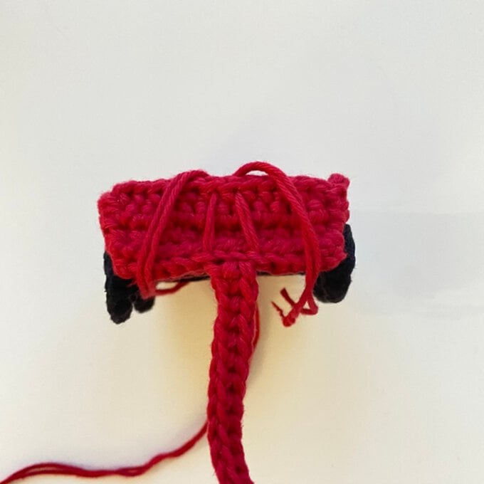 How-to-Crochet-an-Autumn-Amigurumi-Doll-wagon-5.jpeg?sw=680&q=85