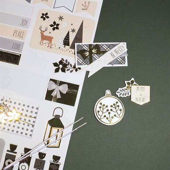 christmas-gift-boxes_step3.jpg?sw=554&q=85