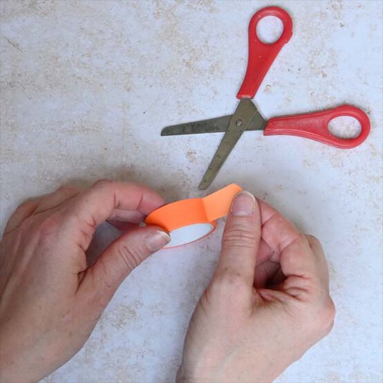ideas%5Fhow%2Dto%2Dmake%2Dhand%2Dand%2Dfootprint%2Dchristmas%2Dcards%5Fsnowman%5F8.jpg?sw=554&q=85