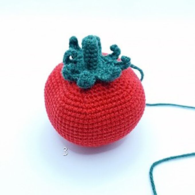 Idea_How-to-crochet-vegetables_Tomato3.jpg?sw=680&q=85