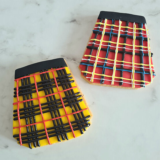 how-to-make-kilt-shortbread-biscuits_step-8d.jpg?sw=554&q=85