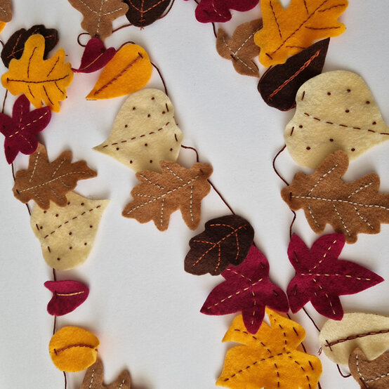 idea_how-to-create-embroidered-autumn-garland_step15b.jpg?sw=554&q=85