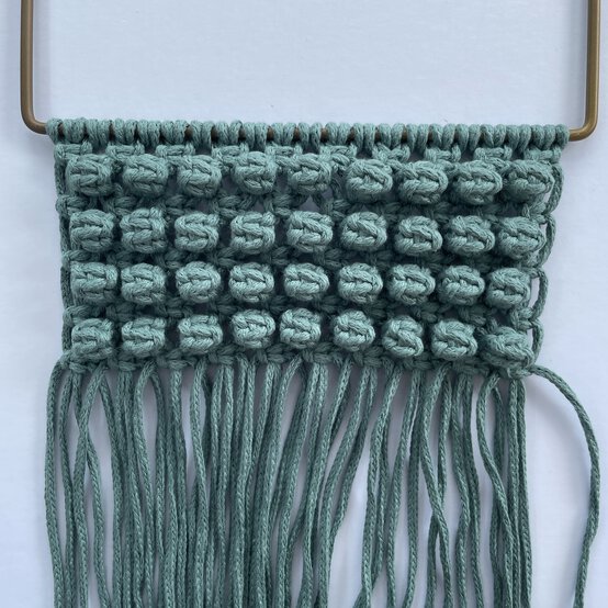 Idea_How-to-Make-a-Trio-of-Macrame-Wreaths_STEP%204-Square.jpg?sw=554&q=85