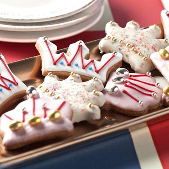 idea_coronation-party-ideas_biscuits.jpg?sw=554&q=85