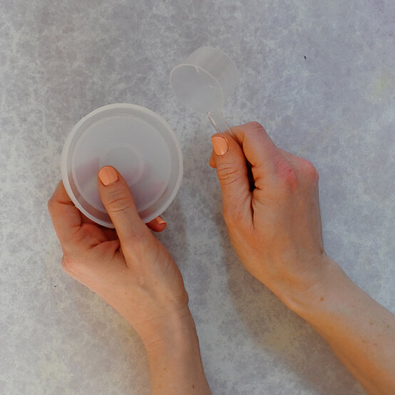 how_to_make_glitter_resin_coasters_5.jpg?sw=554&q=85