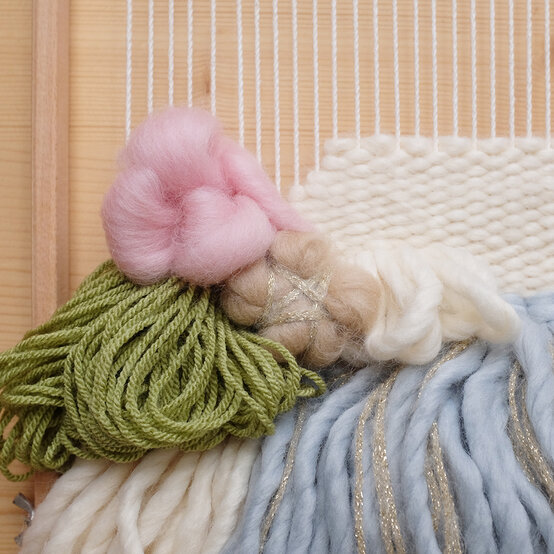 how_to_make_-a_floral_weave_31.jpg?sw=554&q=85