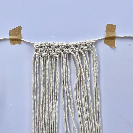 Idea_How-to-Make-a-Wedding-Macrame-Bouquet-Wrap_Step4.JPG?sw=554&q=85