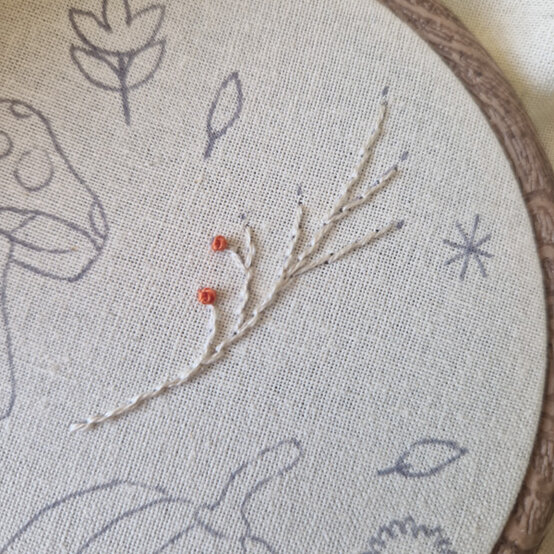 idea%5Fautumn%2Dembroidery%2Dprojects%2Dto%2Dtry%2Dnapkin%5Fstep%2D32.jpg?sw=554&q=85