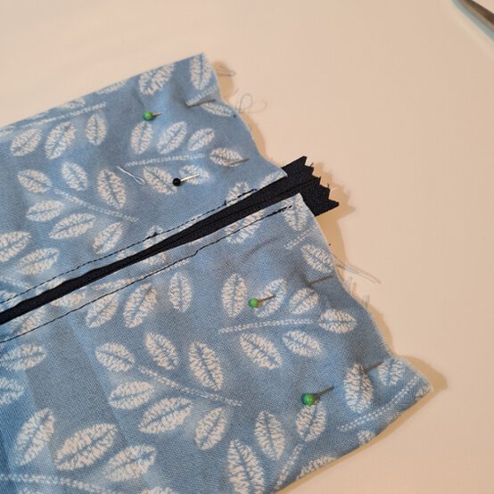 Idea_how-to-sew-a-patchwork-bag_step11a.jpg?sw=554&q=85