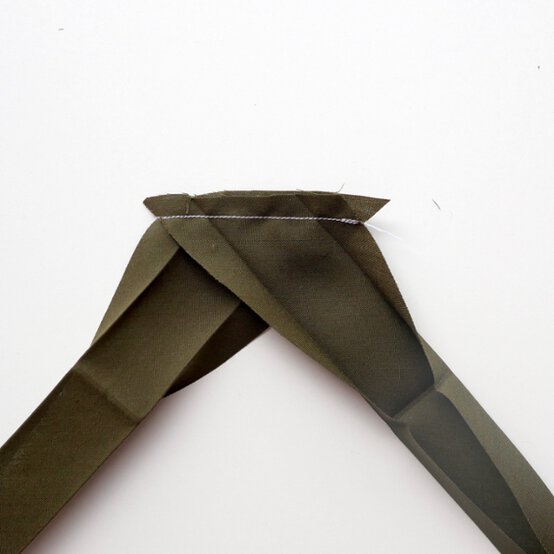 How_to_Make_Flags_Bunting_step%208.jpeg?sw=554&q=85