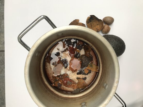 natural_dye_ombre_bag_1.jpg?sw=554&q=85