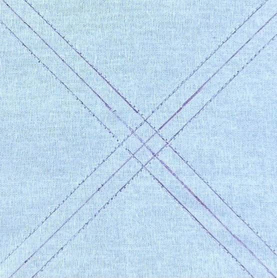 Idea_how-to-quilt-a-christmas-stocking_step3c.jpg?sw=554&q=85