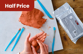 Hands modelling clay. Clicking leads to the products for clay and modelling.