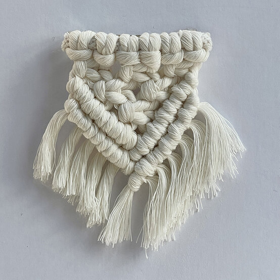 Idea_macrame-stash-busting-_hairclip-STEP11.jpg?sw=554&q=85