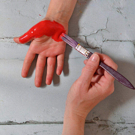 Idea_kids-christmas-cards-to-make_step3b.jpg?sw=554&q=85