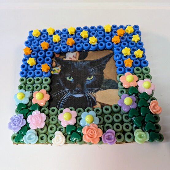 idea%5Fbeaded%2Dphoto%2Dframe%5Fstep%2D1.jpg?sw=554&q=85