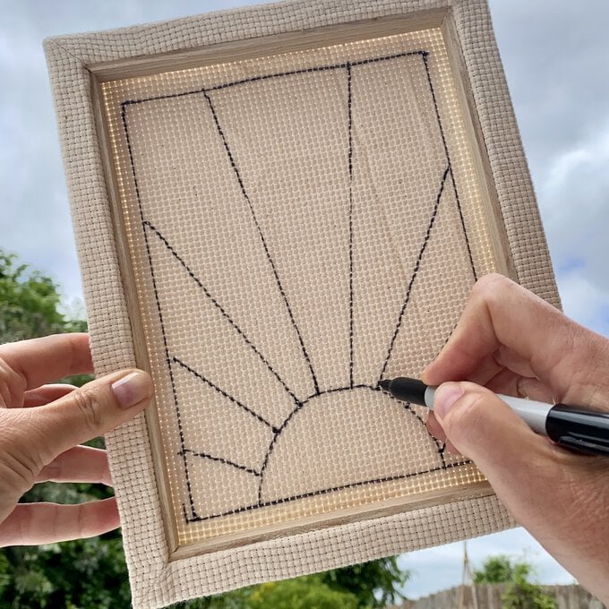 how-to-make-a-punch-needle-tracing_template_step2.jpg?sw=680&q=85