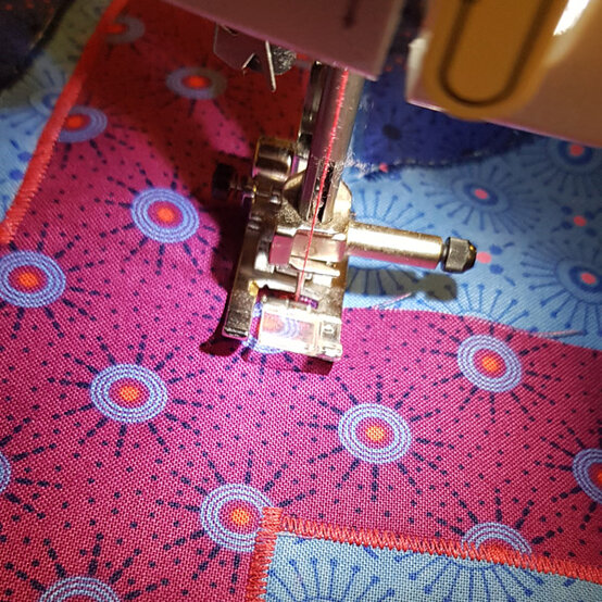 600x600_union_jack_back_10.jpg?sw=554&q=85