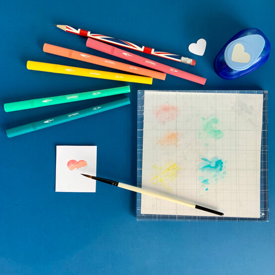 idea_watercolour-thank-you-card_step3.jpg?sw=554&q=85