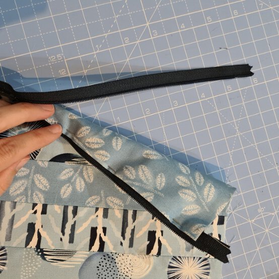 Idea_how-to-sew-a-patchwork-bag_step9b.jpg?sw=554&q=85