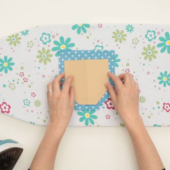 buttonpocket-step3.jpg?sw=554&q=85