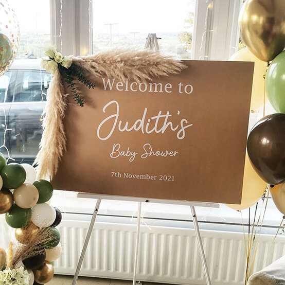 artisan-aileen-carmichael-baby-shower-event-sign.jpg?sw=554&q=85