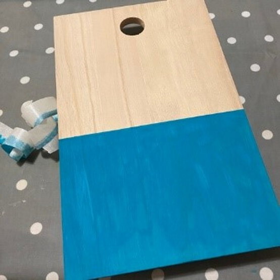 personalised_chopping_board_step_3.jpg?sw=554&q=85
