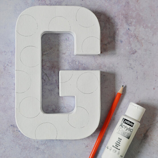 how-to-use-paint-markers_mache_step6.jpg?sw=554&q=85