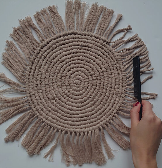 macrame-placemats_step10.jpg?sw=554&q=85