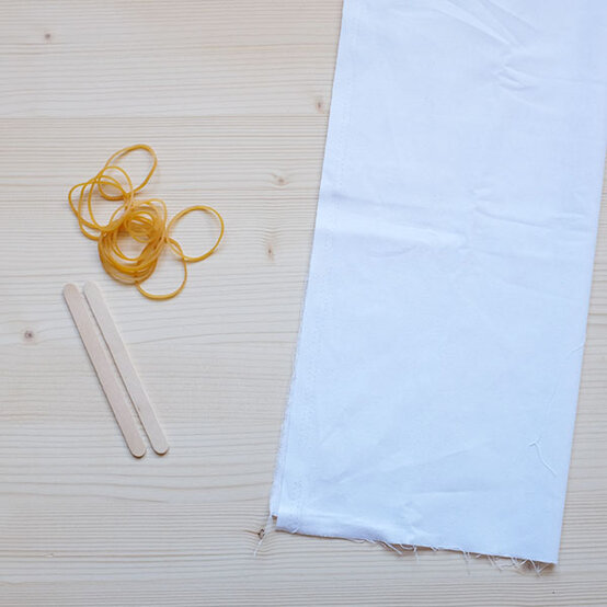 shibori-tie-dye-step9.jpg?sw=554&q=85