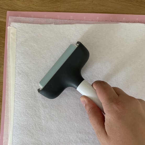 cricut-how-to-make-a-fabric-banner_step5a.jpg?sw=554&q=85