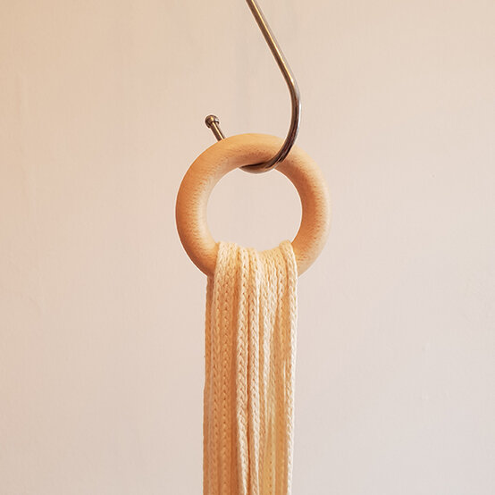 Ideas_How-to-Make-a-Macrame-Mobile_Step-1.jpg?sw=554&q=85