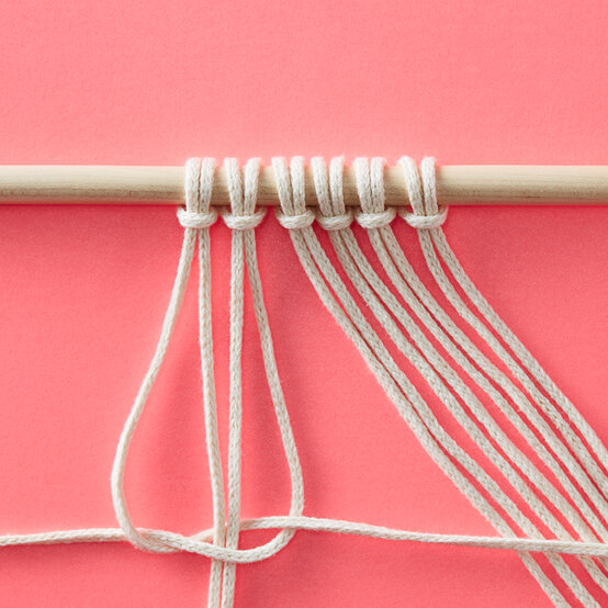idea_get-started-in-macrame-half_step2.jpg?sw=554&q=85